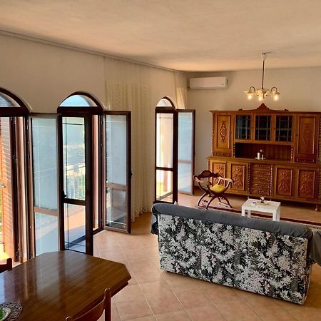 Guesthouse Villa Rosa Berat Buitenkant foto