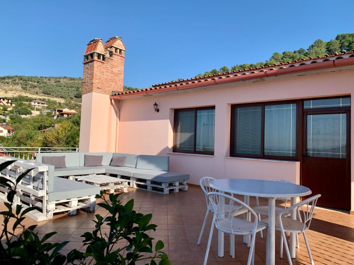 Guesthouse Villa Rosa Berat Buitenkant foto