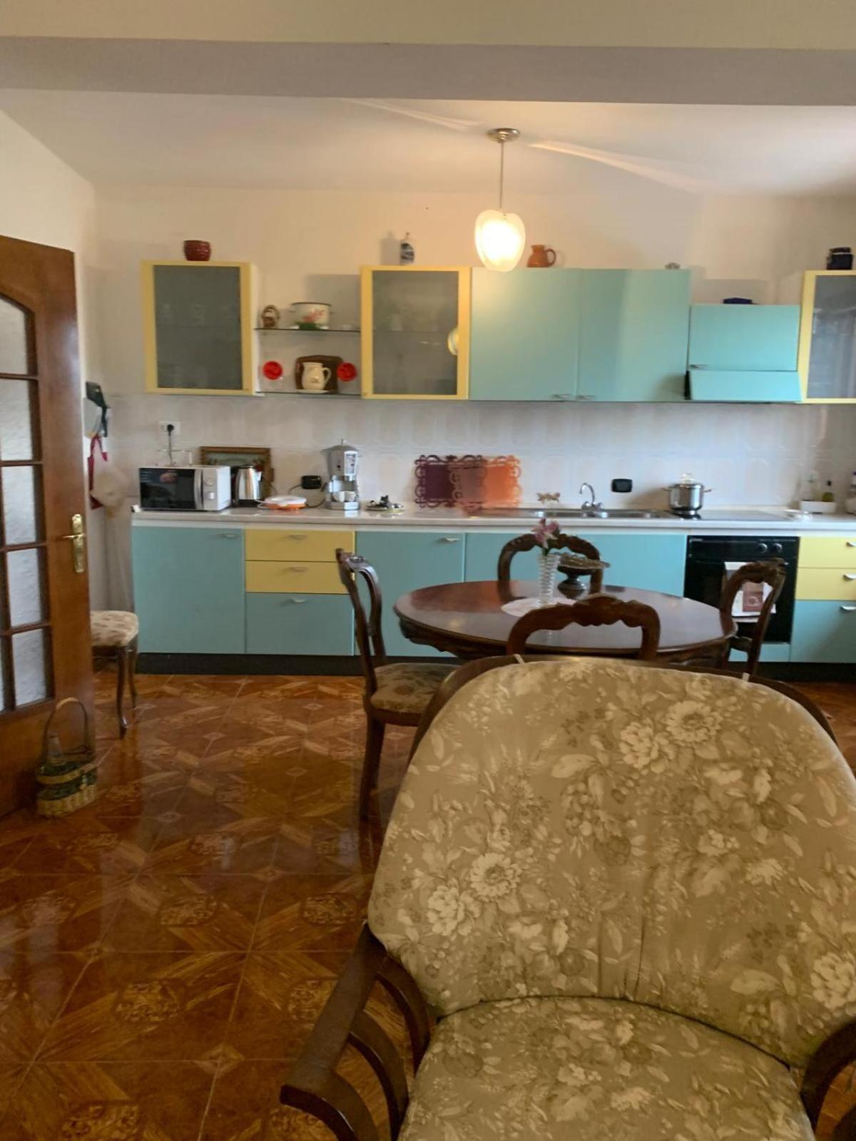 Guesthouse Villa Rosa Berat Kamer foto