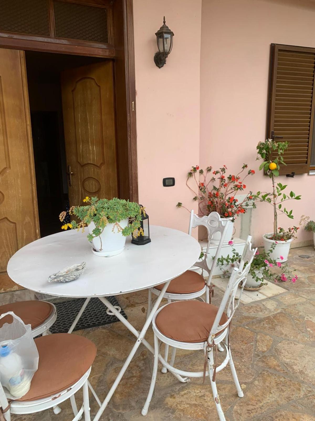 Guesthouse Villa Rosa Berat Kamer foto
